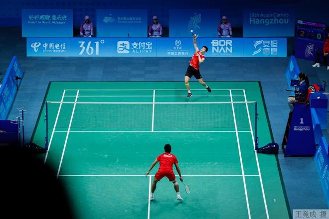 接受采访时 接受采访时