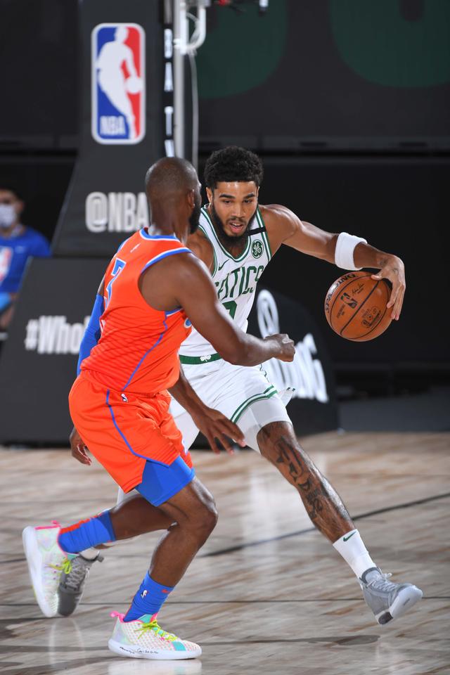 坚不可摧的 坚不可摧的