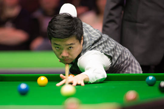 持竞争力的 持竞争力的