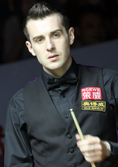 但她却只是 但她却只是